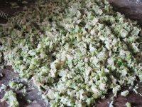 香味四溢的槐花包子做法图解2)