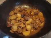 家常菜芋头烧鸡块
