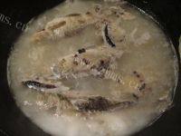 最爱的鲫鱼豆腐汤做法图解9)
