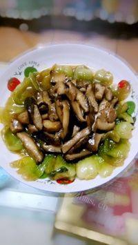 家常菜上海青炒香菇