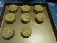 自制绿豆沙月饼做法图解11)