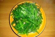 肉炒韭苔做法图解4)