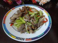 家常菜芹菜回锅肉