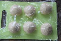 自制红豆面包卷做法图解4)