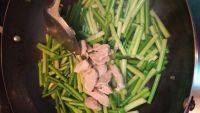 家常菜蒜苗炒肉片