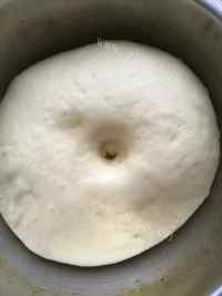 垂涎欲滴的餐包做法图解3)