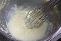 美味的蛋白薄脆饼做法图解6)