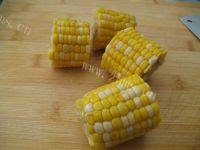 美味早餐牛奶玉米粥做法图解2)