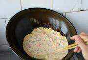 色味俱佳的鸡蛋饼做法图解9)