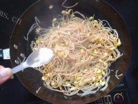 迷人的清炒豆芽