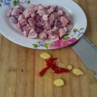 在家做的红烧肉炖土豆的做法图解一
