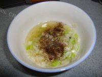 「家有大厨」葱油饼做法图解3)