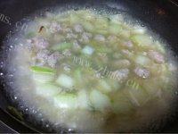 营养丰富的肉丸冬瓜汤