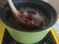 独特的红豆薏米粥做法图解4)