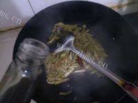 家常菜辣炒茄条做法图解7)