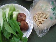 口感极佳的香菇油菜炒面做法图解1)