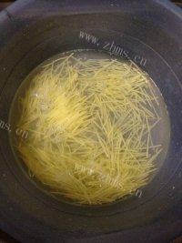 鲜的香辣土豆丝做法图解2)