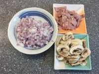 美味的蘑菇培根意面做法图解2)