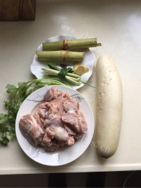 垂涎欲滴的羊肉萝卜汤做法图解1)