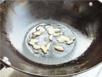 家常菜毛豆炒鸡丁做法图解5)