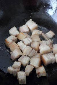 最爱的土豆烧肉做法图解5)