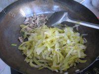 榨菜炒肉丝（家常菜）做法图解6)