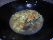 让人怀念的牛肉炖土豆做法图解6)