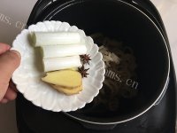 猪皮冻做法图解6)
