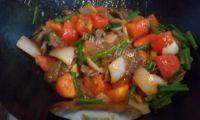 家常菜番茄炒牛肉做法图解11)