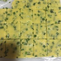 自制葱香饼干做法图解8)