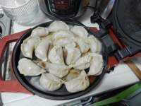 白菜猪肉煎饺做法图解25)