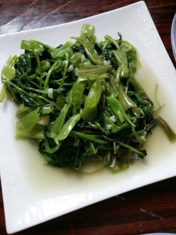 色香味浓的蒜蓉空心菜