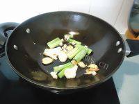 家常菜虾仁豆腐羹做法图解4)