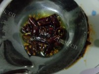 简易的凉拌蕨根粉做法图解10)