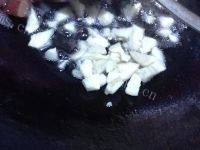 家常菜藜蒿炒腊肉做法图解6)