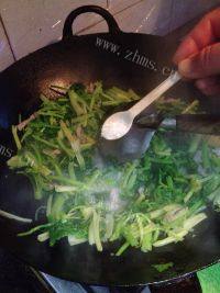 鲜香的芹菜肉丝
