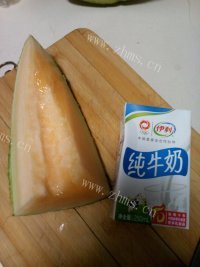 香糯爽滑的哈密瓜奶昔做法图解1)