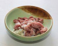 最爱辣子肉丁做法图解2)