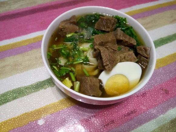 诱人的红烧牛肉面