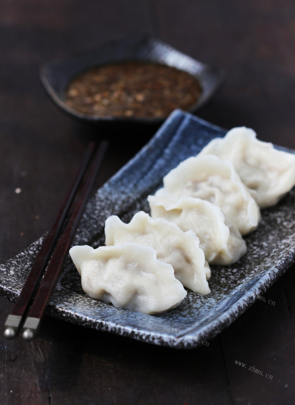 香气浓郁的茄子馅水饺