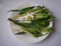 蒜苗炒鸡蛋（简单版）做法图解2)