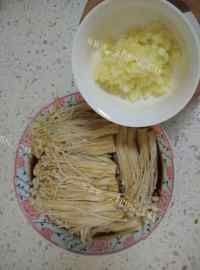 家常菜油泼金针菇做法图解5)