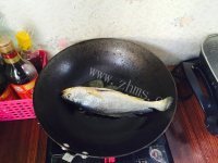 美味的红烧黄鱼做法图解3)