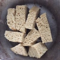 美味的卤汁面筋做法图解1)