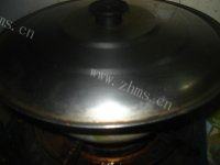 有滋有味的香菇土豆炖鸡腿做法图解7)