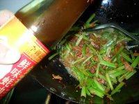 味道不错的芹菜炒肉
