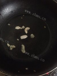 好吃的香菇炒甘蓝做法图解2)