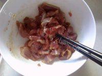 家常菜肉片炒莴笋做法图解2)