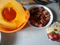 家常菜南瓜粉蒸排骨做法图解4)