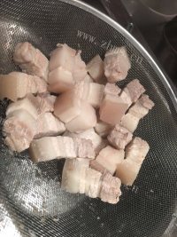 家常红烧肉做法图解3)